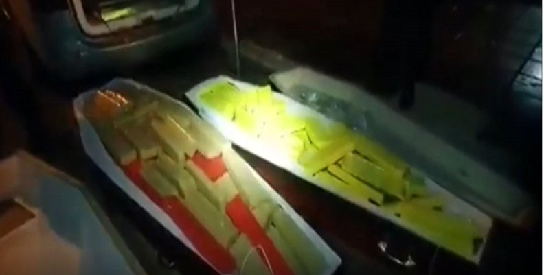 Ataúdes con marihuana (EFE) Ataúdes con marihuana (EFE)