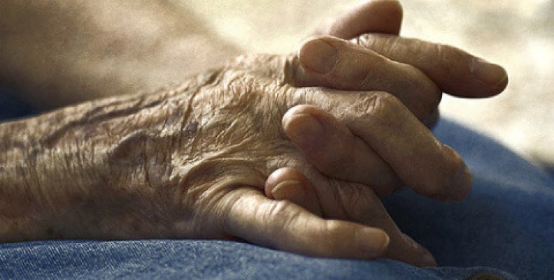 ¿Cómo sobreviven los adultos mayores que se encuentran en situación de abandono? Ancianos Abandonados