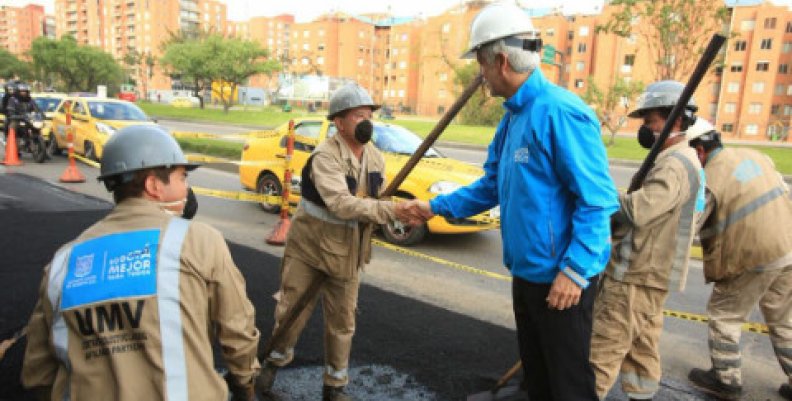 Imagen tomada del Twitter de @EnriquePenalosa Imagen tomada del Twitter de @EnriquePenalosa