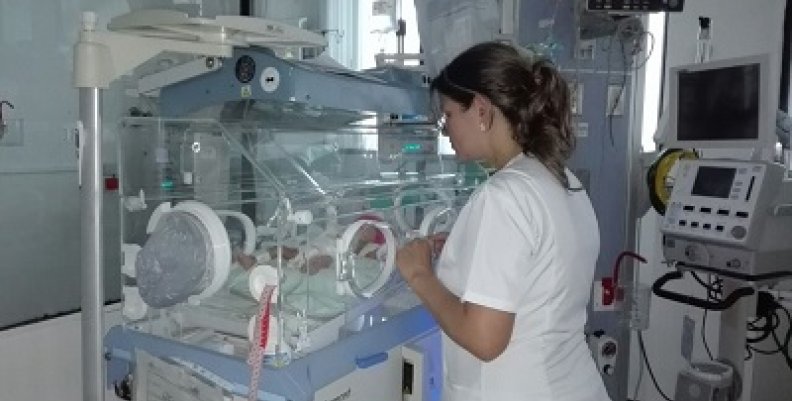Bebés abandonados salvados en USS Sur Bebés abandonados salvados en USS Sur
