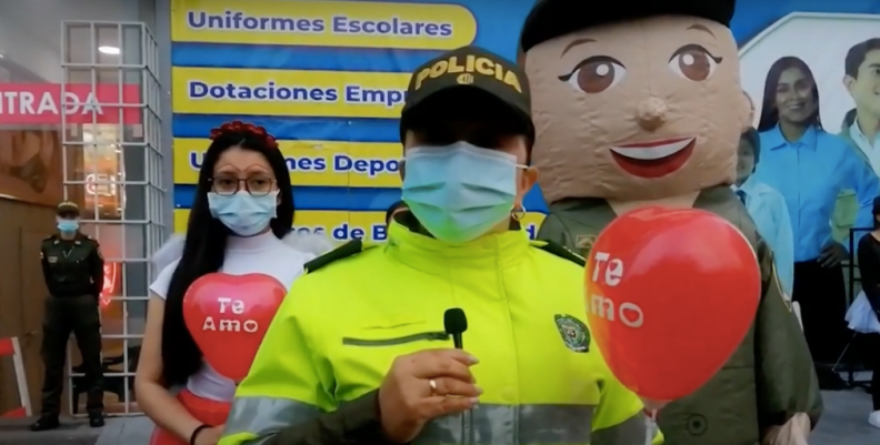 Policía Policía