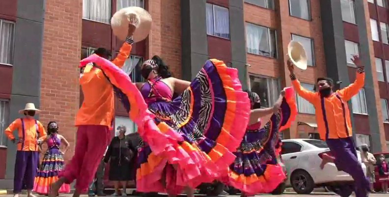 Estímulos culturales Estímulos culturales