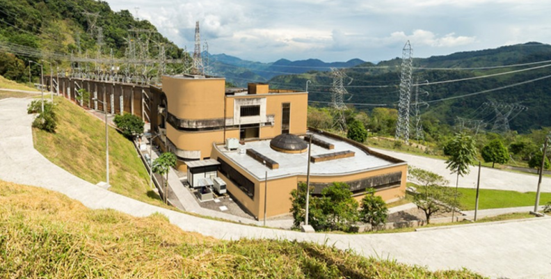 Central hidroeléctrica El Guavio Central hidroeléctrica El Guavio