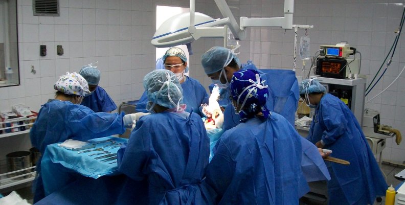 Cesarean_team Cesarean_team