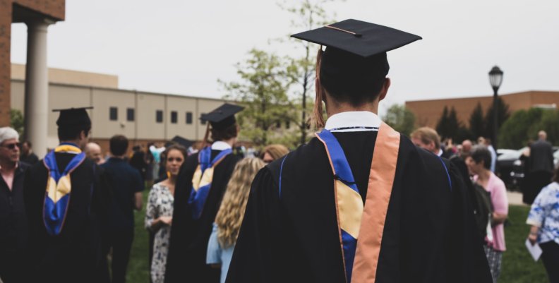 Becas y convocatorias Becas y convocatorias