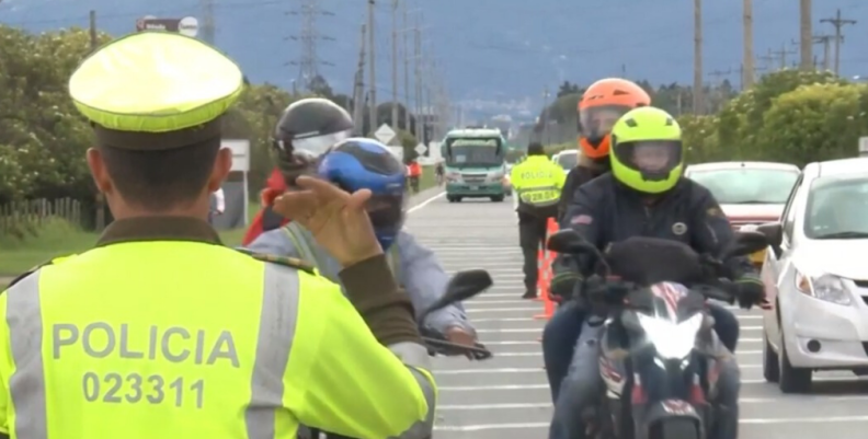 Policía Policía