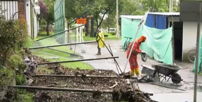 Obras detenidas por las fuertes lluvias Obras detenidas por las fuertes lluvias