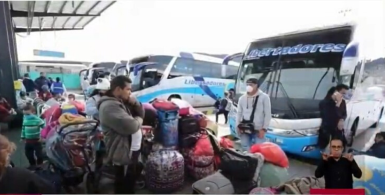 Venezolanos regresan a su país Venezolanos regresan a su país