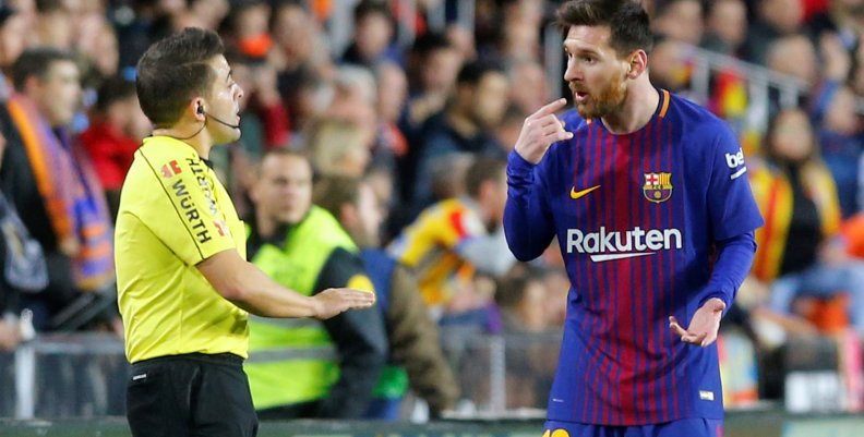 La Liga Santander - Valencia vs FC Barcelona La Liga Santander - Valencia vs FC Barcelona