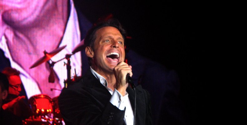 Luis_miguel_328 (1) Luis_miguel_328 (1)