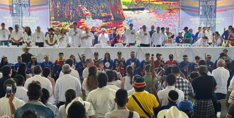 Reunión de diálogos de paz entre el Gobierno y disidencias de las FARC Diálogos de paz entre el Gobierno y disidencias de las FARC