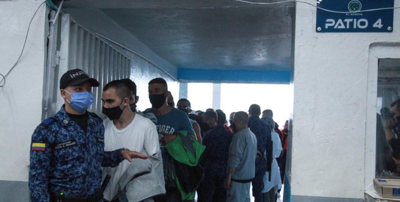 Declaran emergencia carcelaria Presos y guardia funcionario del INPEC