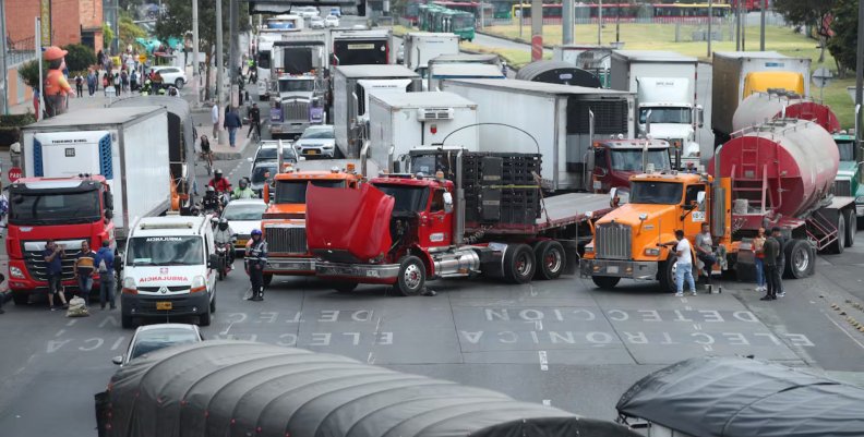 Paro de camioneros en Bogotá Paro de camioneros