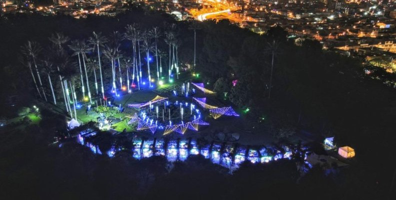 Jardín Botánico Jardín iluminado con motivo navideño