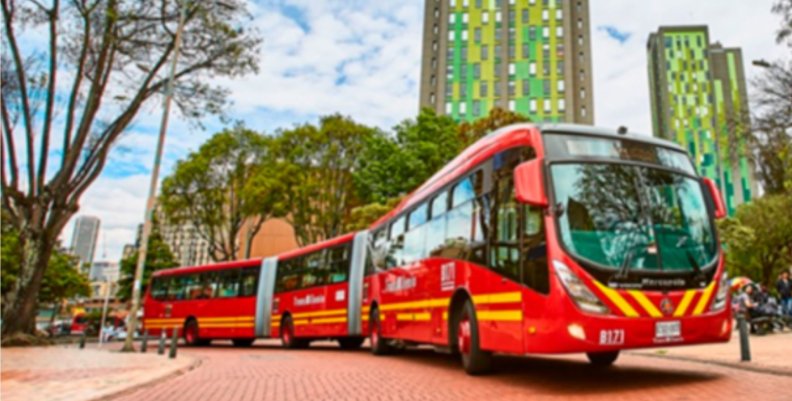 TransMilenio Bus de TransMilenio en la vías de Las Aguas