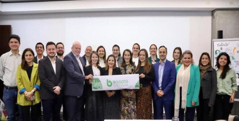 Imagen: Secretaría de Ambiente Participantes del encuentro 'Bogotá es circular' en la Cámara de Comercio de Bogotá