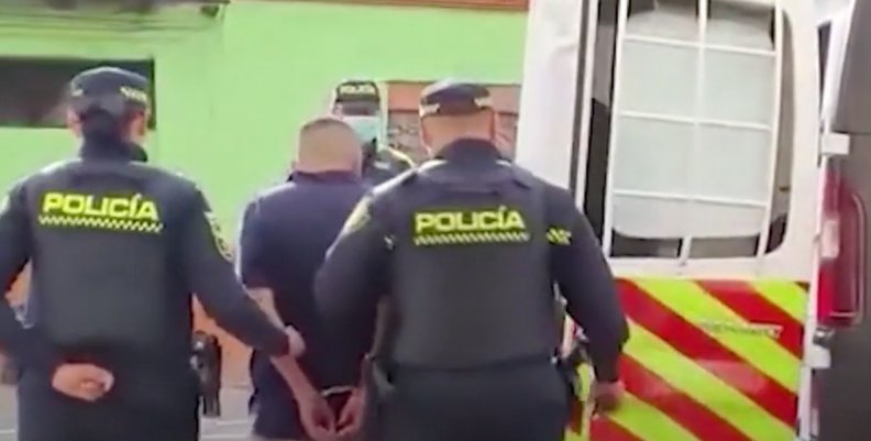 Policía Policía