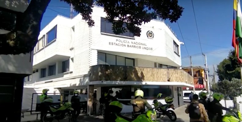 Policía Policía