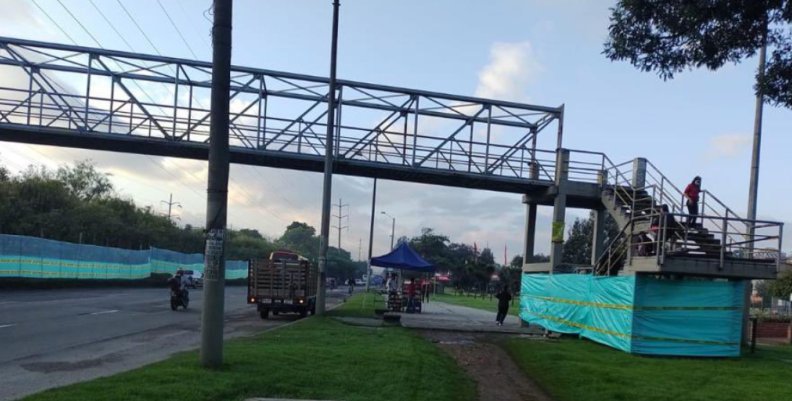 Puente Peatonal- Puente Peatonal-