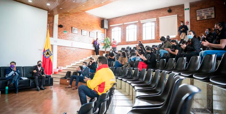 SERVICIO SOCIAL JÓVENES SERVICIO SOCIAL JÓVENES
