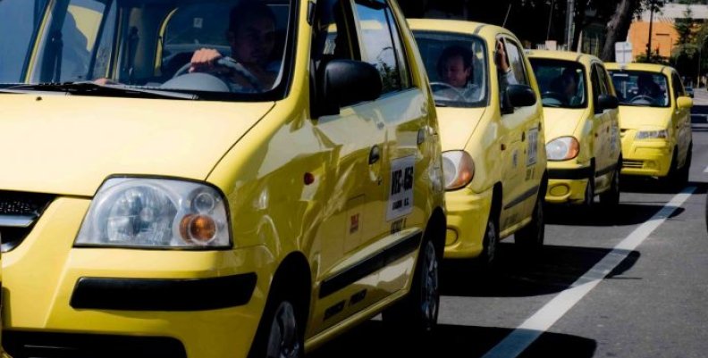 taxis-696x462 taxis-696x462