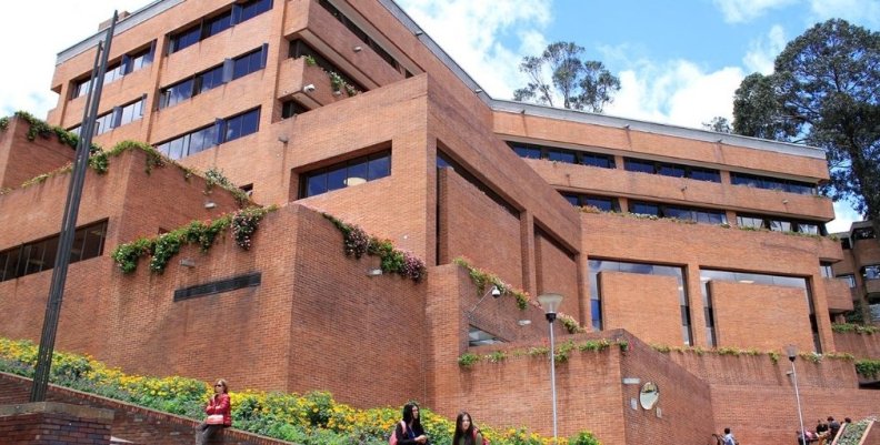 Universidad de Externando de Colombia Universidad de Externando de Colombia