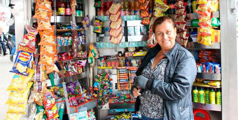 VENDEDORES INFORMALES 2 VENDEDORES INFORMALES 2