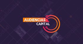Letrero púrpura que dice: Audiencias Capital