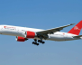 Boeing_777-200_Aterrizando_en_el_Aeropuerto_de_Lima,_Peru