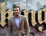 David Beckham posa durante el estreno europeo de "King Arthur: Legend of the Sword" en Londres