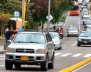 Vía de Bogotá con vehículos en tránsito