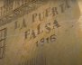 Puerta falsa