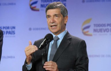 170213_02_DeclaracionRafaelPardoGabinetePostconflicto_1800