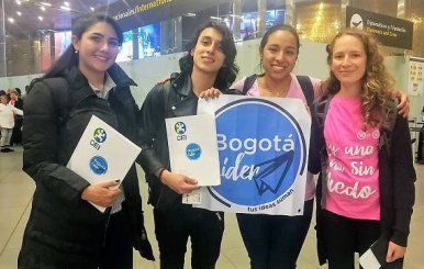 jovenes_que_viajan_a_uruguay