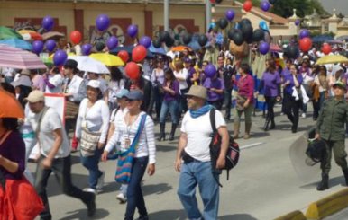 Fotografía de una de las marchas por la Paz en las calles de Bogotá