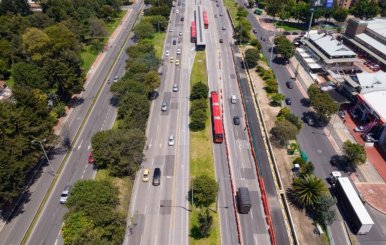 Vía de TransMilenio sobre la Autopista Norte