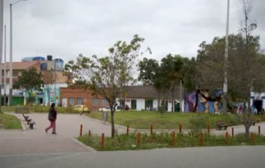 Panorámica de la Plaza Principal de Kennedy. 