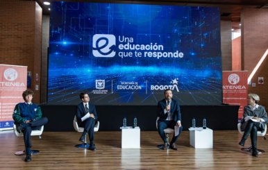 Conferencia de inauguración de Jóvenes a la E