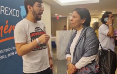 Imagen tomada de la feria organizada por la Unidad de Víctimas en Estados Unidos
