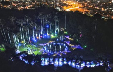 Vista aérea nocturna del Jardín Botánico
