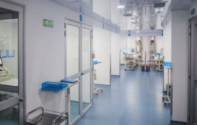 Sala unidad de cuidados intensivos UCI