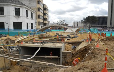 Obra_de_Transmilenio_en_la_carrera_13_A_con_calle_26