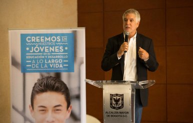 Presentación_estampilla_Universidades (3)