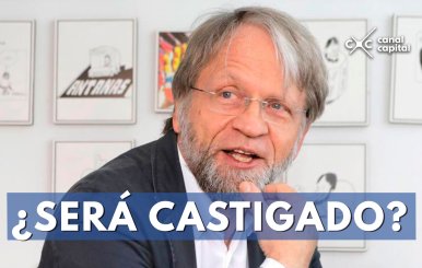 Mockus pide ser castigado por bajarse los pantalones en el Congreso