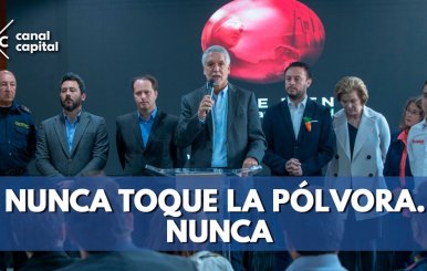 enrique-peñalosa-navidad-polvora