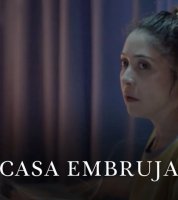 Mujer con cara de preocupación